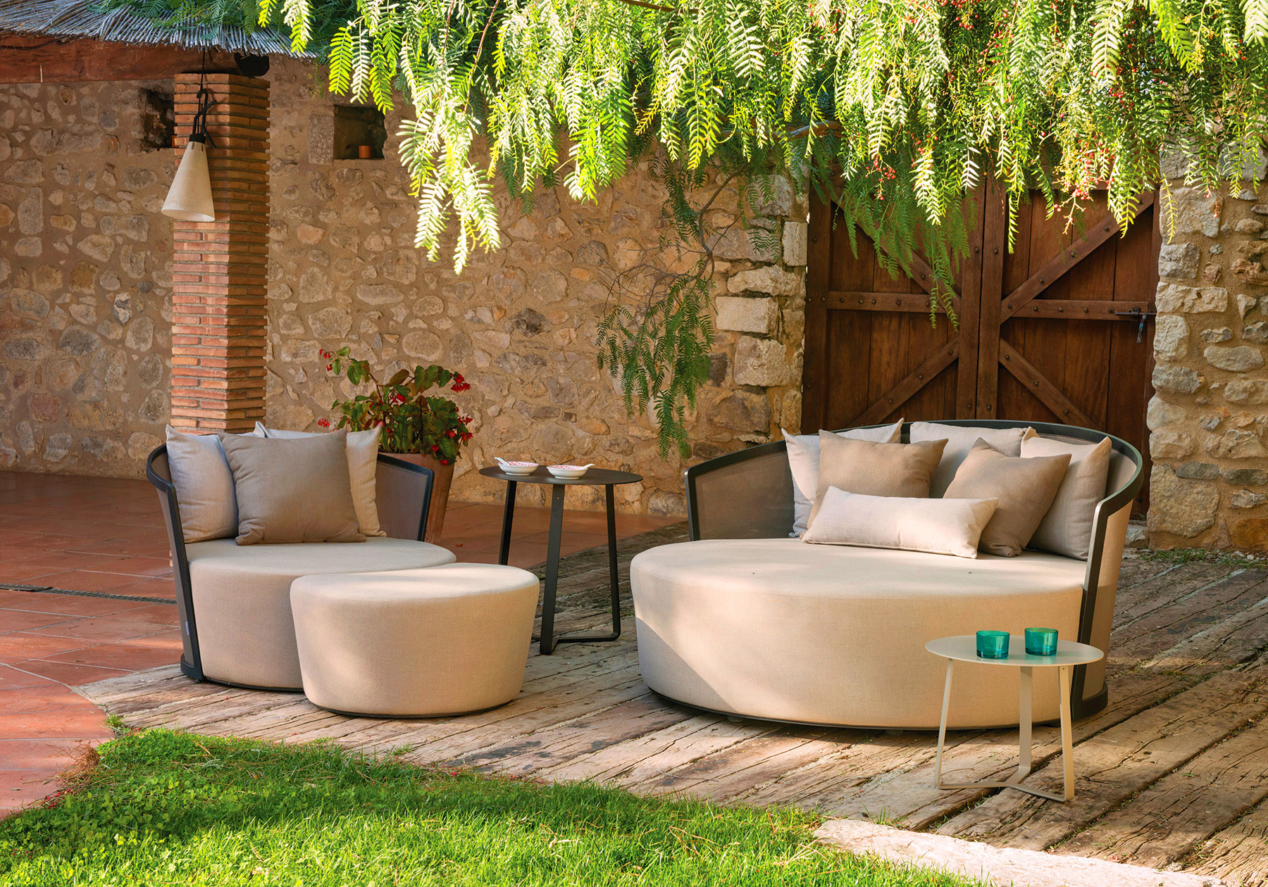 Ventura outdoor and pools couch in Mallorca