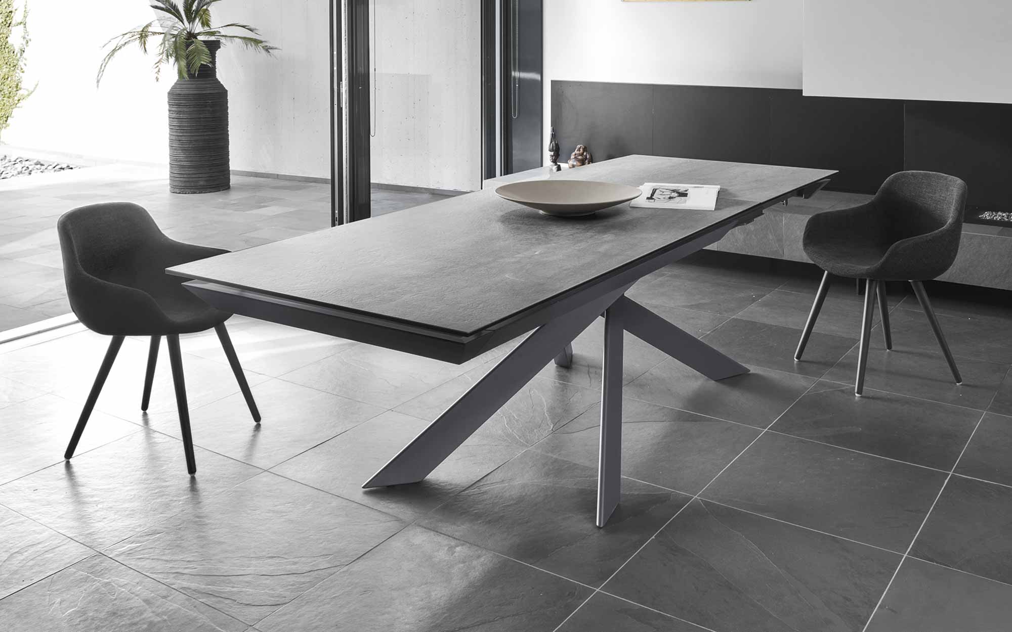 Extending table Eclisse  from Calligaris in Màxim Confort Mallorca